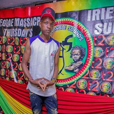 JAHMROCK DOBA FUN....Reggea physician, ,pytaah mras,,,👲👮serving the government all my life3