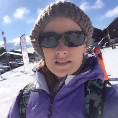 Je suis une femme célibataire gentille sérieuse et je recherche aussi du sérieux