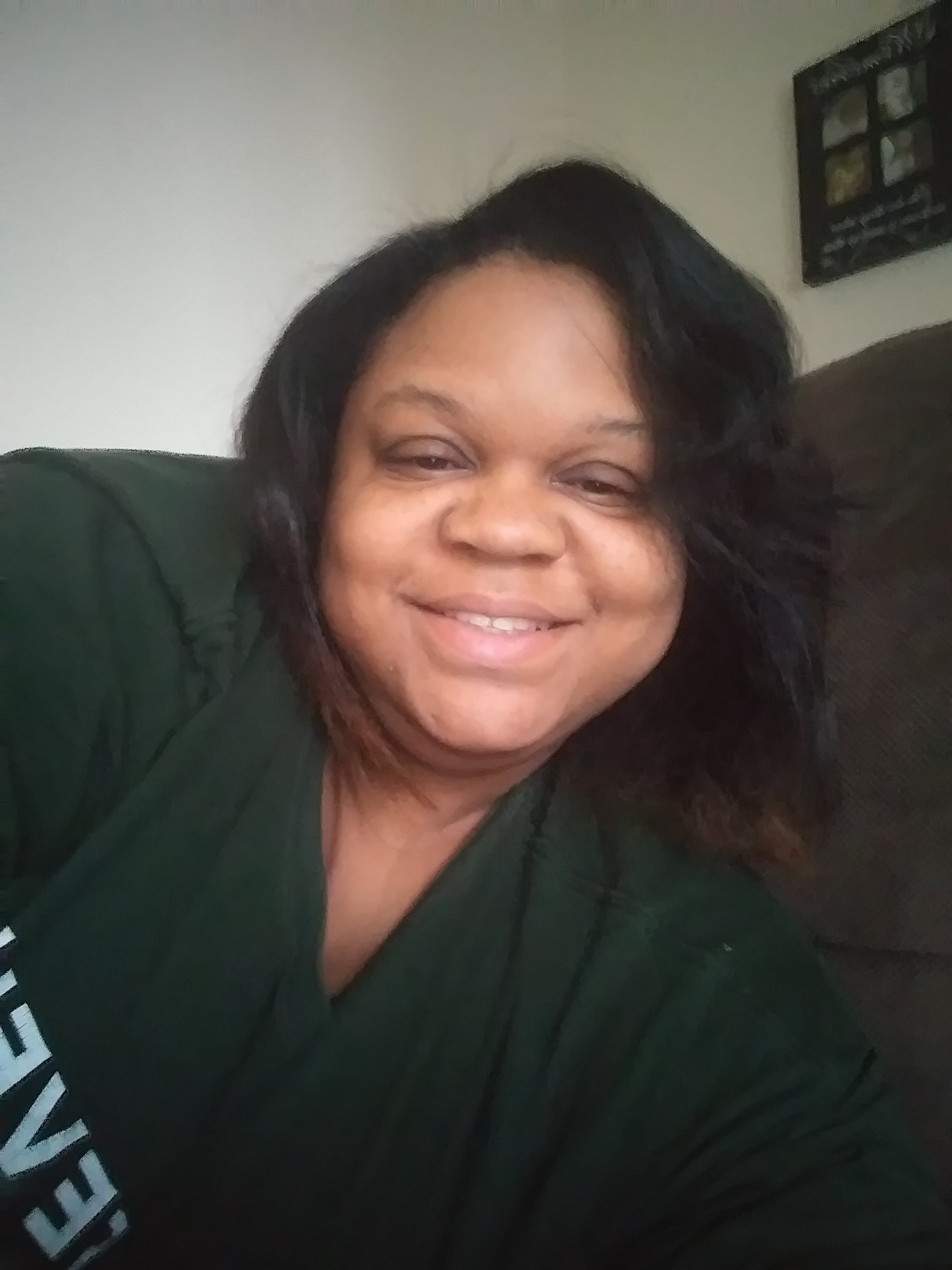 tracyhoofe's profile picture. Creative,professional jewelry designer, love life, family, church TUCC and always involved in my community