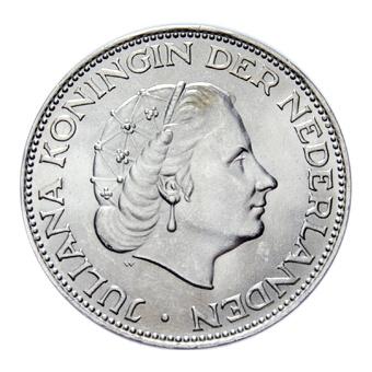 Mocht je nog 2 gulden over hebben. Je mag ze mij sturen! GQpaxV5fc8MoJmQ4VmpeTFruZoZA7cAyh1