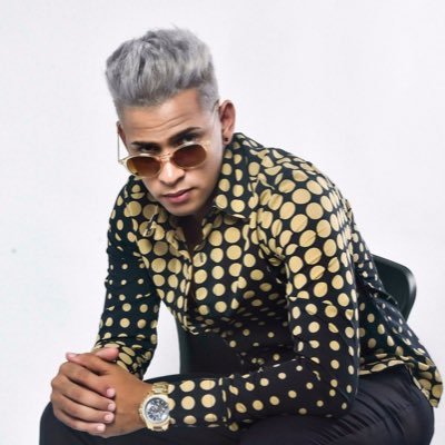 Soy Un Joven Salsero De Los Nuevos Tiempos / Tema Promocion 2016: #ÁMAME CNT:RD PAPI JUAN 809-504-7190 --https://youtu. @dkingaro.music -CONT:929-374-8030 USA.