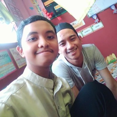 hykal_alieff's profile picture. MOTHER is a beautiful creation, because in this selfish world, she is the only one who always want to see you happy.   😊😊