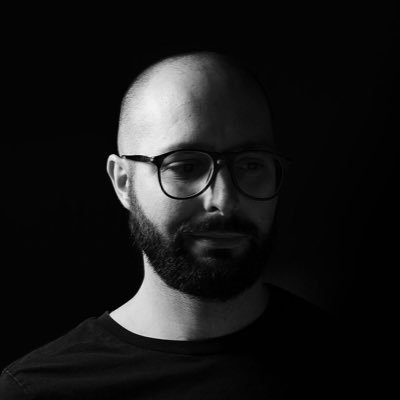 Freelance designer passionate about product design, branding and design systems. Member of the @awwwards Jury 2020