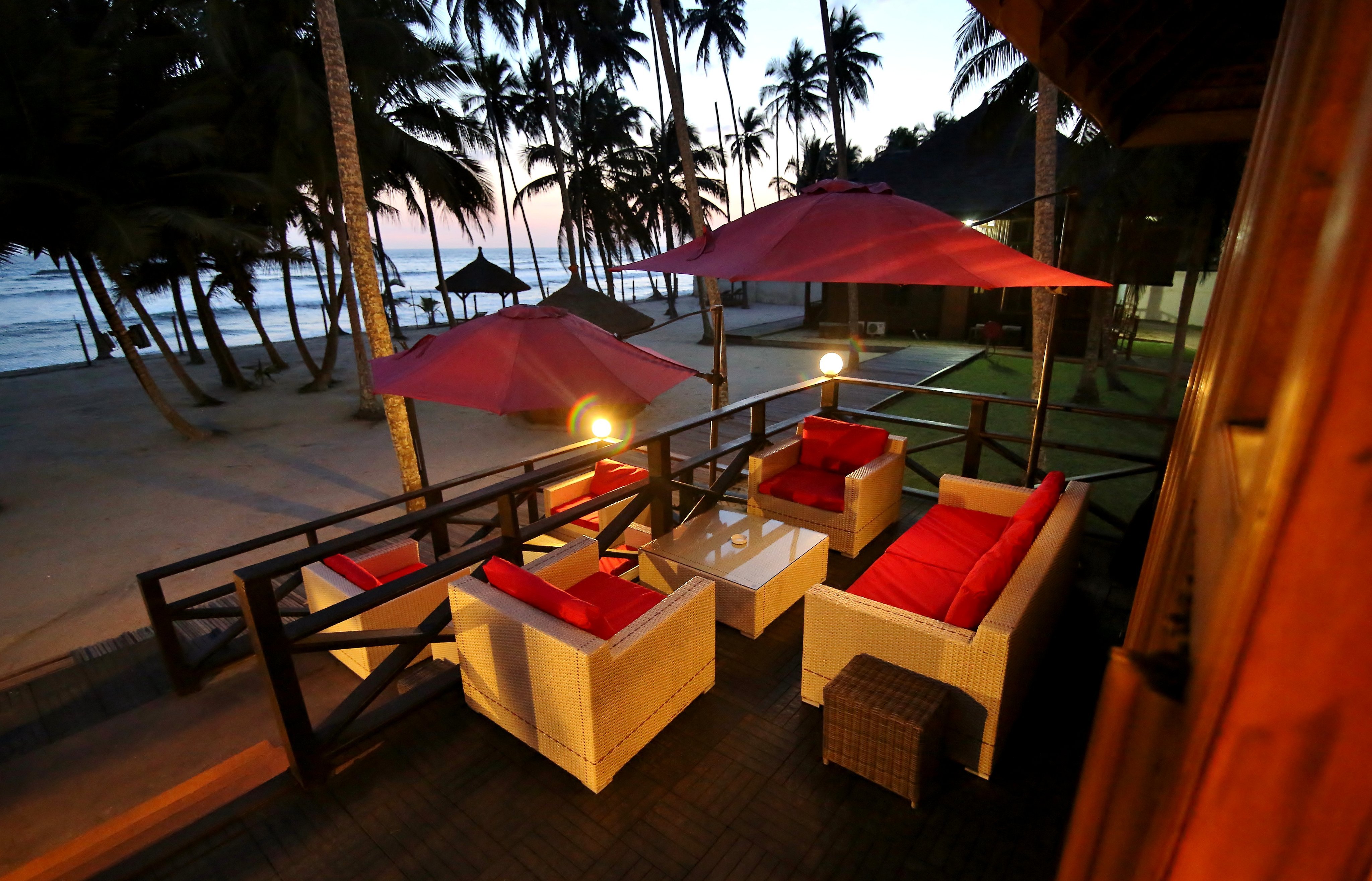 Maaha Beach Resort