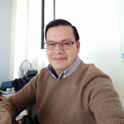 rmontejo's profile picture. Maestro y Lingüista. Procura ser inclusivo y democrático.