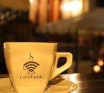 Café Hubb Summer Terrace va fi cadrul perfect pentru o după-amiază liniştită, în compania oamenilor de calitate şi a muzicii relaxante.