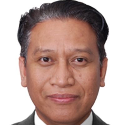 auleyaquino's profile picture. God Above All | Family Man | Physician | Filipino