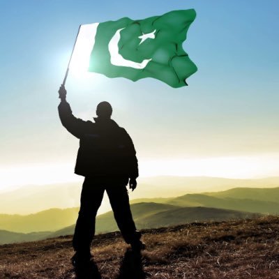‏محبِ وطن پاکستانی , عمران خان کا سپاہی ,میرا قاٸد شیخ لاسلام ڈاکٹر طاہرالقادری, پاک آرمی سے محبت کرنے والا , پٹواریوں ,جیالوں اور ملک کے غداروں کا دشمن