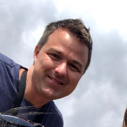 Gopher, dad, music fan, physics nerd. Ex AWS, Google, now director of engineering at RBI