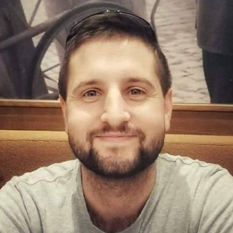 Physical Therapist & Proud liberal democrat who cannot believe what Trump has done to our country. We must stick together. #Resist #FBR #LGBTQ #ClimateAction