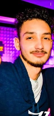 Cedric61505439's profile picture. Je suis moi