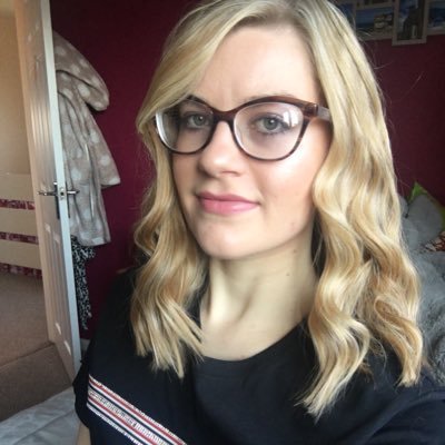 Vicki_LW's profile picture. ANutr (MSc) 🍓Animal mum 🐈🐩 Gin enthusiast 🍸 Skincare/beauty fanatic 💅🏻