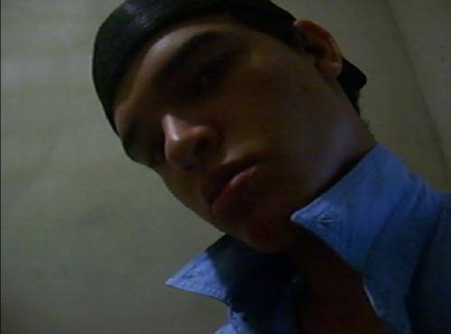 4d3m1r's profile picture. Recordar é fácil para quem tem memória, esquecer é difícil para quem tem coração !!!.