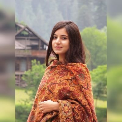 MaryamAbbas21's profile picture. Physiotherapist to be💪Libra♏Artist😃Patriotic💌Love my mama❤Love Mountains🗻Impulsive&Possesive😉