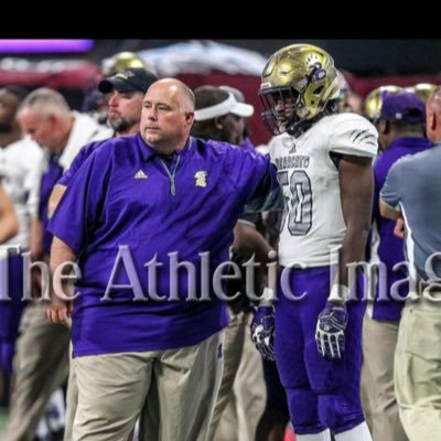 #50 OL/DL 2020 God fearing Christian athlete🙏🏈 Just wanna succeed in life🎒 And take care of my family and loved ones💯no 🧢 #StateChamp