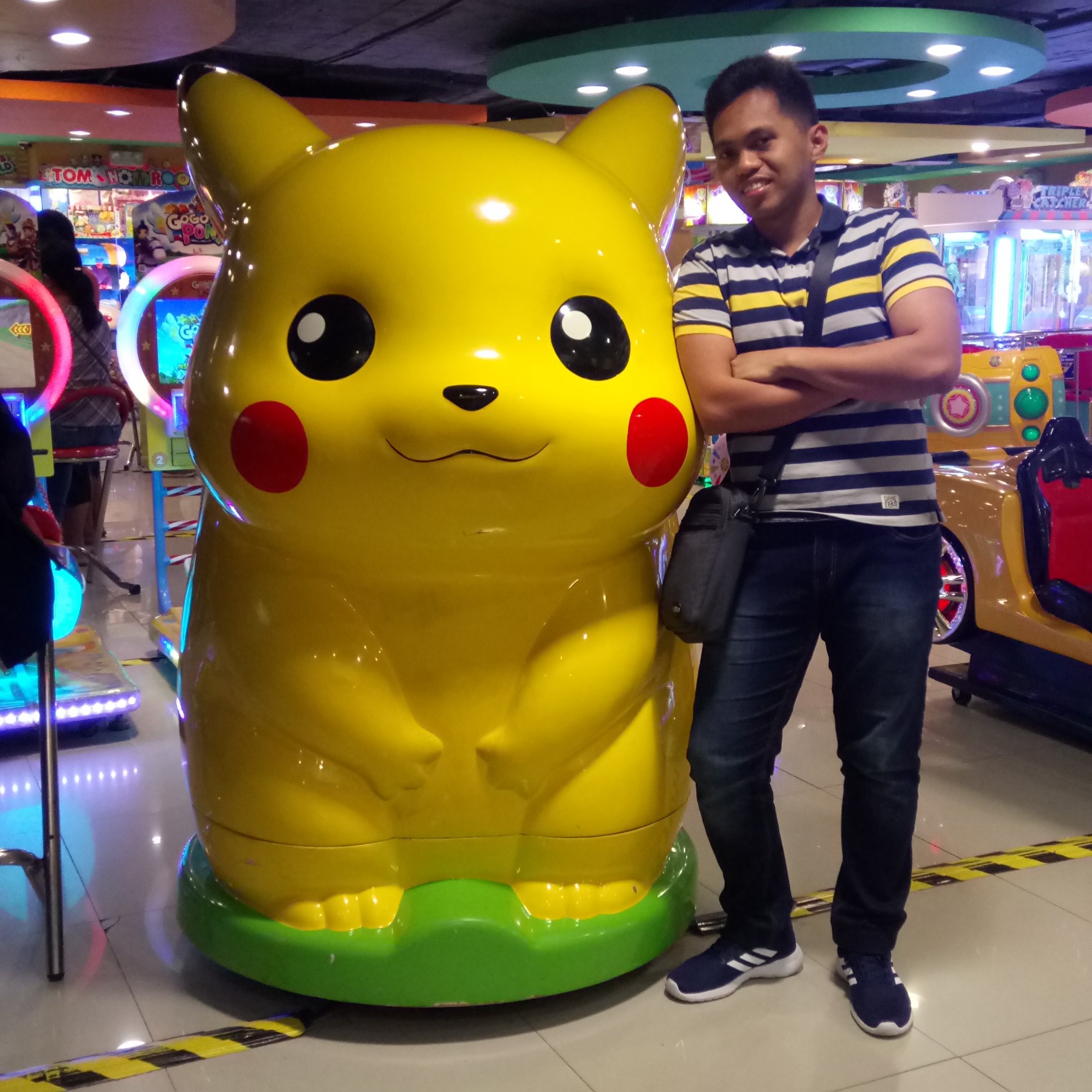 justcallmeewek's profile picture. someone tell me why do i feel stupid?