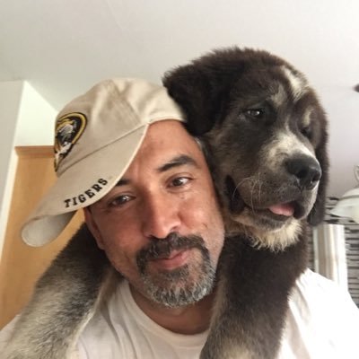 iUvacha's profile picture. 