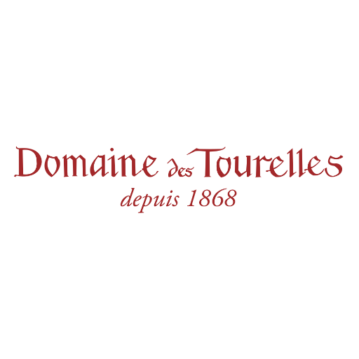 Domaine des Tourelles is the oldest Lebanese wine company (since 1868). Located in the Bekaa Valley, it produces wines & the famous “Arak Brun”.