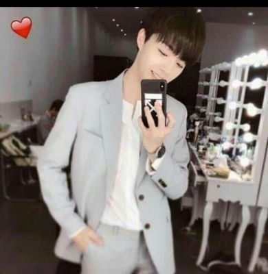 Winnie20020820's profile picture. 