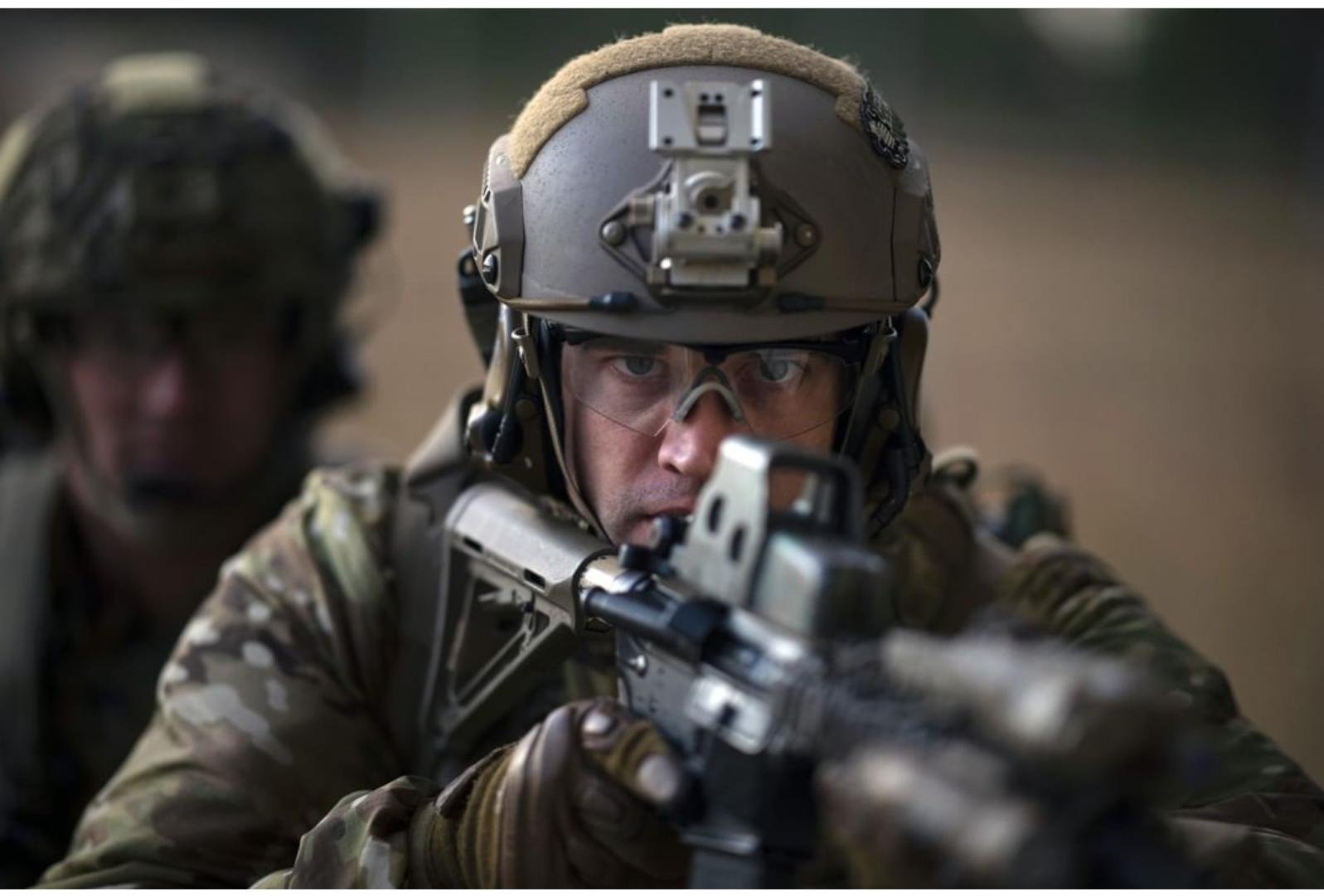 Ladaku12's profile picture. Commander on active duty - Undersea Warfighting Development Center