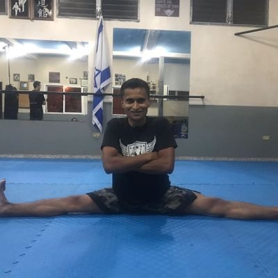 AdamAlessander's profile picture. Soy aficionado a la lectura y escritura. Me gustan las artes marciales y práctico Kravmaga.