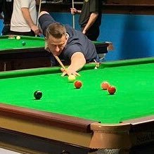 Purveyor of sarcasm, Everton, snooker, golf, darts and digital 'expert'. Daddy, husband and former Countdown Champion (2000).
