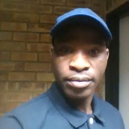 Makaringe_Davis's profile picture. LIFE BEGINS WHERE FEAR ENDS. IM A FATHER OF TWO, DEDICATE N VUTLHARHI. A FORMER KAIZER CHIEFS  FAN N NOW WITH BLACK LEOPARDS N MAN CITY