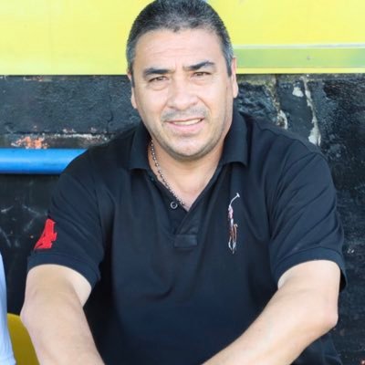 Ex jugador de fútbol. Director Técnico de Fútbol