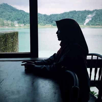 akulliinsani's profile picture. 