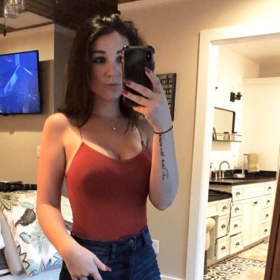 BB_Sarah16's profile picture. USF ‘19