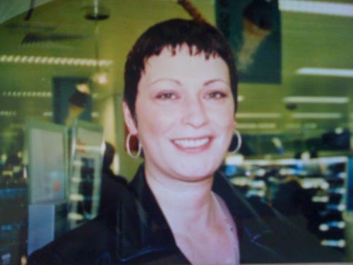 franno_400's profile picture. Daughter, sister, mother, auntie, friend.