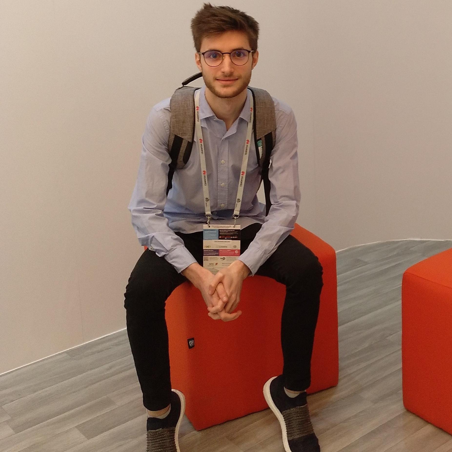 HiImAlbertB's profile picture. ✌️