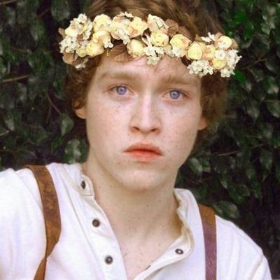 CuteGoldDigger's profile picture. Escarbato ¿o puede que algo más?. Theseus dice que soy un ente de perversión peluda y blandita. ¿Qué es eso? Ohhh brilla... #FreeRol #SpainFBSquad