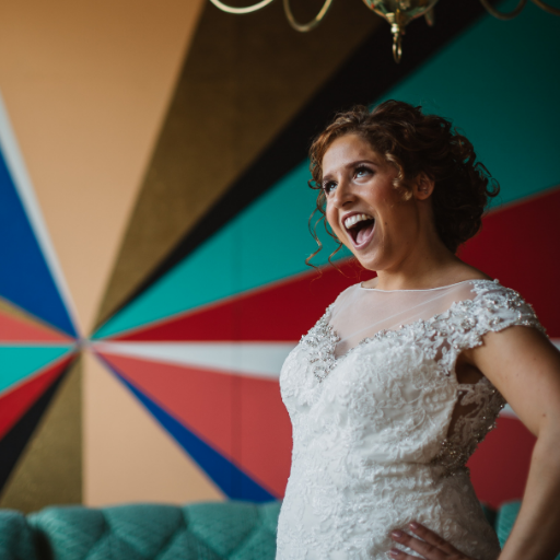 Wifey 💍est.2016
Doodle mom 🐾
Made in the Mitten-- Dayton,OH--Tampa,FL--St Louis,MO. Advocate for better beauty 💄- ProUD alumna of The University of Dayton. ƟΦA