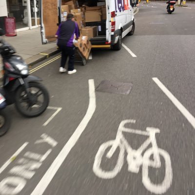 bikes_v_cars's profile picture. 