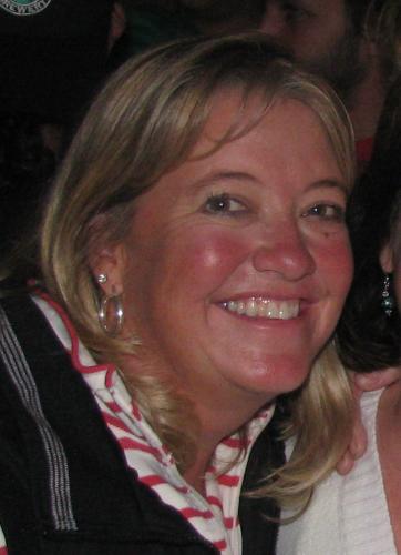 HS-MS Sub, Mom of 3 + 2 Bonus, 2.5 Grands, loving wife (insert laugh here-but I try!), and generally someone who looks to have a great time each and every day!