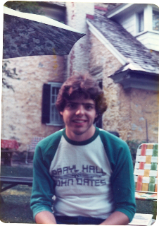 gluedesign's profile picture. happy