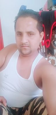 r_nirale's profile picture. Nirale