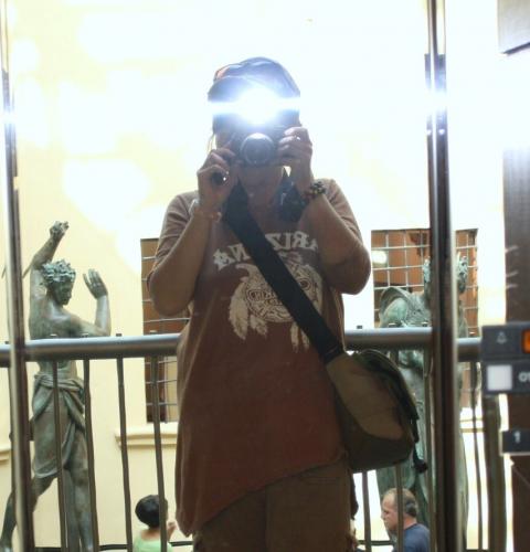 transoul's profile picture. English-Korean Translator,ex-actor, inward seeker,
idealist, traveler, wanderluster, Mom of a lovely daughter