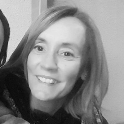 agraupa's profile picture. Una esperança desfeta,
una recança infinita.
I una pàtria tan petita
que la somio completa. 
#PereQuart