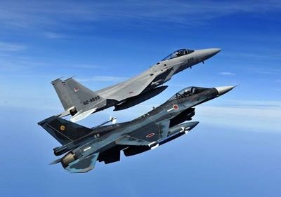 航空自衛隊の戦闘機パイロット。目的は戦闘機パイロット希望者を増やすこと、希望者を応援することです!なんでも聞いてね!
主搭乗機種はF-2かF-15です。
事業用操縦士&航空無線通信士、計器飛行証明(自衛隊)