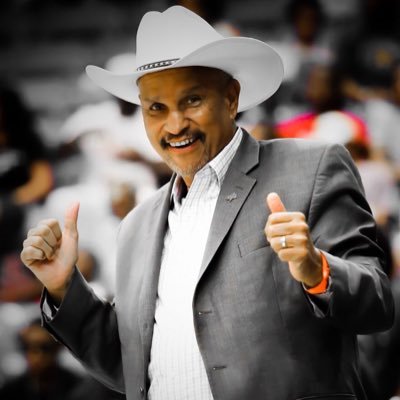 Founder of JimAustin https://t.co/BO0JIACDKV
Co-Founder of NMWHM
Owner and Broker of Austin Company Commercial Real Estate
and THAT guy
see my link tree for tickets