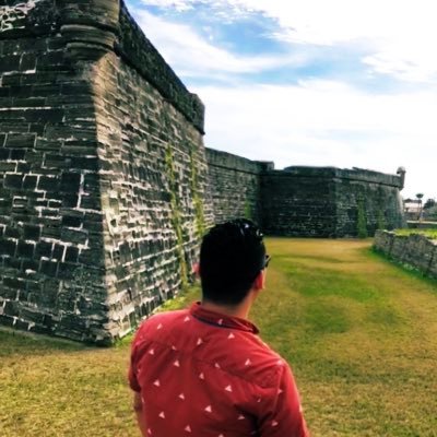 _kano____'s profile picture. Human in the present.