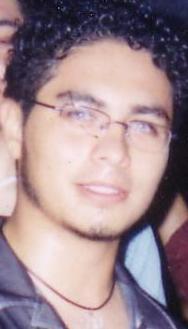 Psicólogo por la Universidad Autónoma de Yucatán. Facebook: Marcos Castillo Reyes
