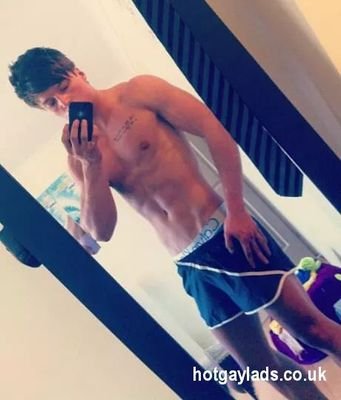 call_bahrain's profile picture. only woman and Gil's