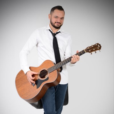 DimitriPacios's profile picture. Dimitri PACIOS - Auteur compositeur interprète inspiré par VIANNEY, BDA et ROBERDAM