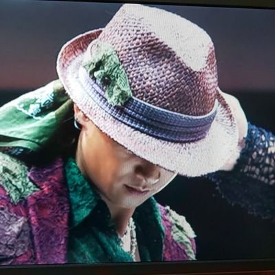 とにかく中居正広さん好きで
中居正広さんを大尊敬
中居正広さんの全ての番組を大切に応援
中居正広さんだけが大切で大好きです😍😍
どんどん好きが上がりまくりで
誰より1番大好きな中居正広さんです。
ナカラーってことです。
中居さんだけですので。
新しい地図は無理です。
再結成は興味ないです。
宝物は宝箱の中です。