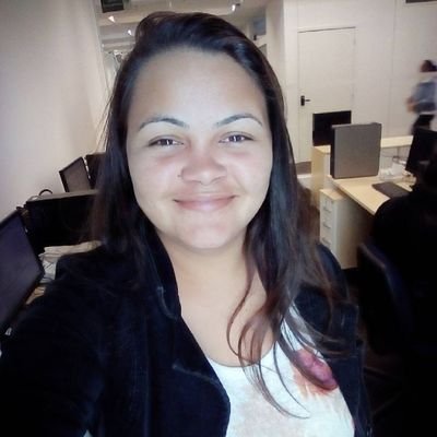 NadiaOliCos's profile picture. Love 🐈🐩🐶🐕🐴