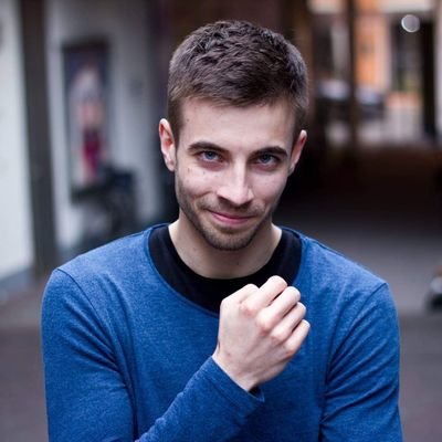 Moderator, Slam Poet, Comedian, Autor, Lektor, Schauspieler, Wortspieler, Aufzähler