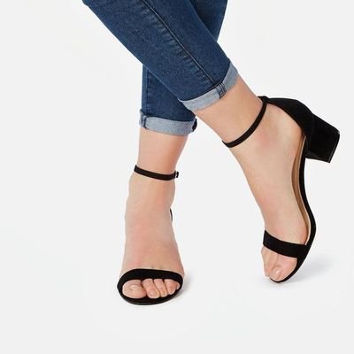 JhoananSeron's profile picture. Lic. en Relaciones Internacionales | Mujer que ama la vida |❤️ | Dios uno de mis pilares